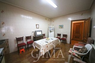 Chalet en venta en Tomelloso