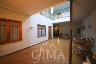 Chalet en venta en Tomelloso