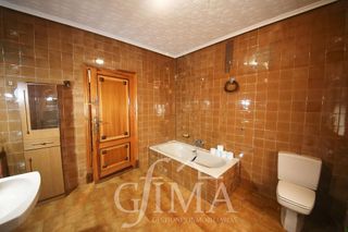 Chalet en venta en Tomelloso