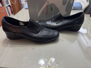Zapatos Fluchos Piel Negro Talla 41 Nuevos