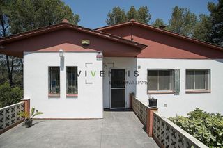 Chalet en venta en Corbera de Llobregat
