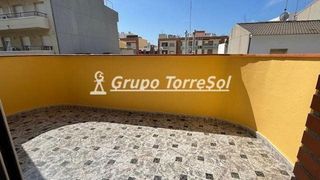 Casa adosada en venta en Santa Maria-Eixample-Sud Sumella en Cubelles