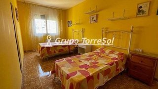 Casa adosada en venta en Santa Maria-Eixample-Sud Sumella en Cubelles