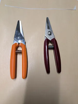 Tijeras universales rectas