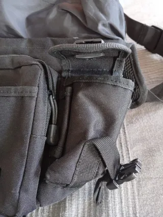 Bolsa pernera táctica negra