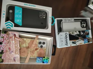 Fundas para iPhone 6.1 DEVIA y Odyssey todas 9€