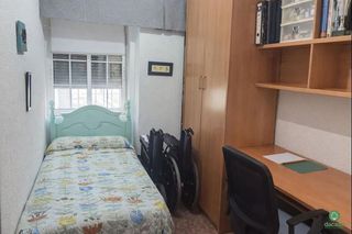 Piso en venta en Pérez Cubillas en Huelva