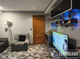 Piso en venta en El Mercado en Manises