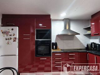 Piso en venta en El Mercado en Manises