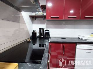 Piso en venta en El Mercado en Manises