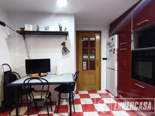 Piso en venta en El Mercado en Manises