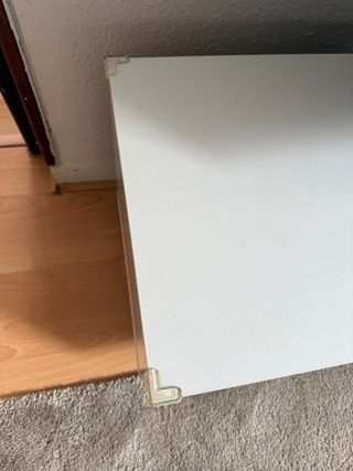 Mueble TV blanco y negro