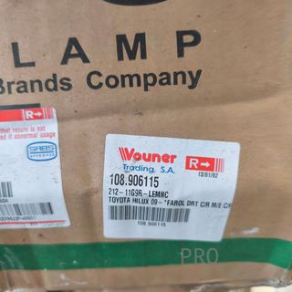 FARO DERECHO TOYOTA HILUX NUEVO 108906115