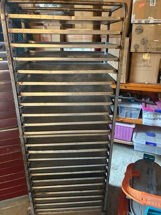 Carros bandejeros 60x40 con 22 bandejas