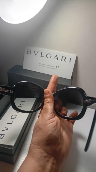 Occhiali da sole Bvlgari neri e grigi