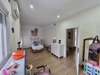 Casa adosada en venta en Colores - Entreparques en Sevilla