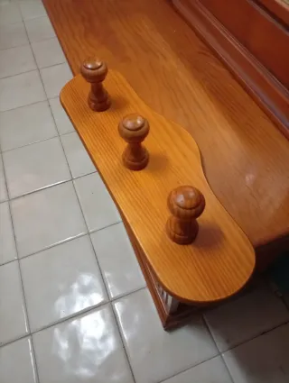 Mueble recibidor con espejo y perchero