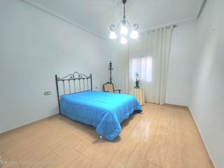 Casa adosada en venta en Linares