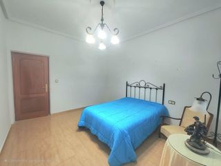 Casa adosada en venta en Linares