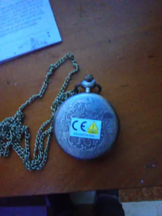 Reloj de bolsillo con cadena