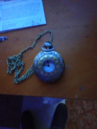 Reloj de bolsillo con cadena