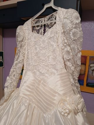 Vestido de Novia Blaco roto.