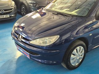 Peugeot 206 1.4 90 XT