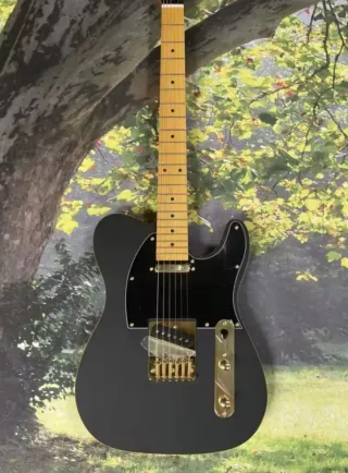 ✅️Telecaster Negro/Dorado