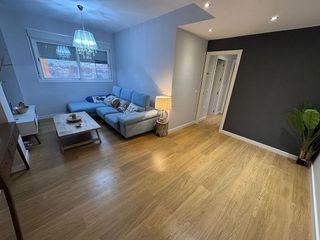 Piso en venta en Colores - Entreparques en Sevilla