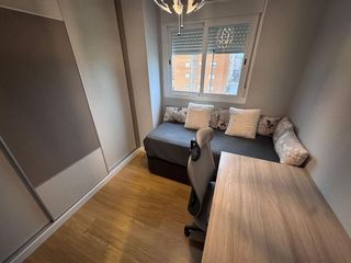 Piso en venta en Colores - Entreparques en Sevilla