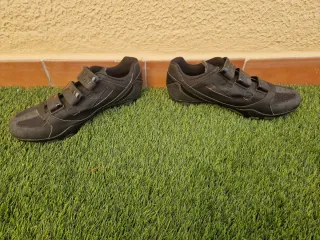 Zapatillas Ciclismo Montaña GIANT Negras T45