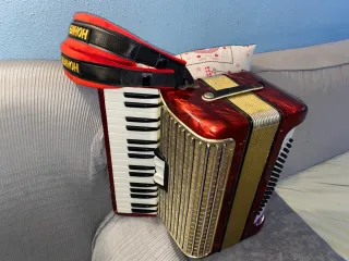 Acordeón Hohner Concerto II 72 bajos