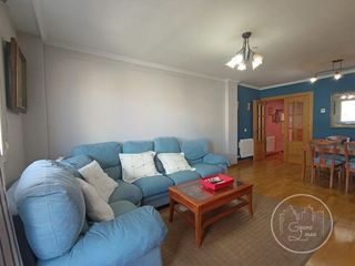 Piso en venta en Universidad en Ávila