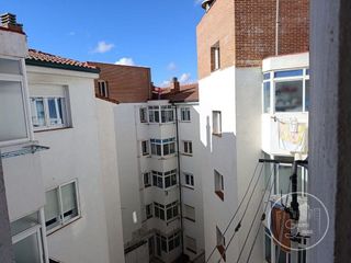 Piso en venta en Universidad en Ávila