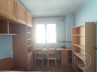 Piso en venta en Universidad en Ávila