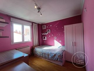 Piso en venta en Universidad en Ávila