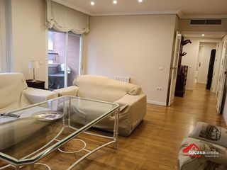 Piso en venta en Santa Rosa - Valdeolleros en Córdoba