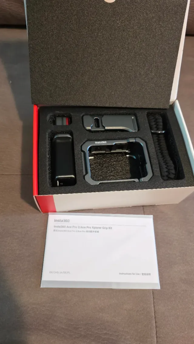 Insta360 Xplorer Grip Kit