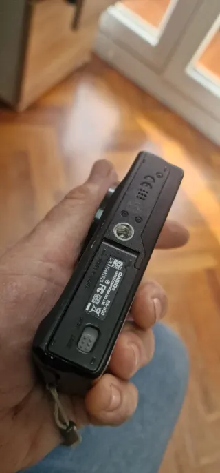 Cámara Casio Exilim 12.5x Zoom HD Negra