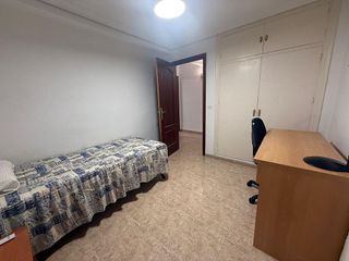 Piso en alquiler en Ciudad Jardín - Zoco en Córdoba