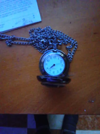 Reloj de bolsillo con cadena