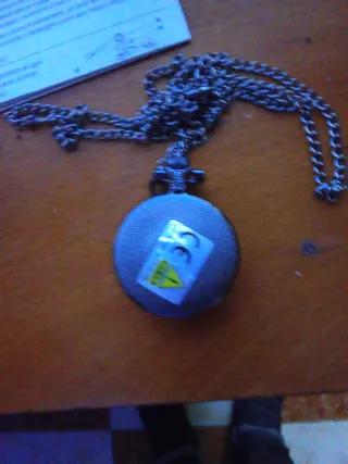 Reloj de bolsillo con cadena