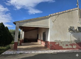 Chalet en venta en Las Bayas en Elche