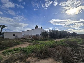 Chalet en venta en Las Bayas en Elche