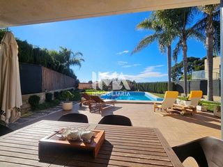 Chalet en venta en San Antonio de Benagéber