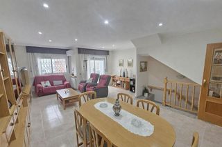 Casa adosada en venta en Esparreguera