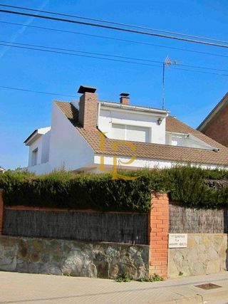 Casa adosada en venta en Can Fatjó en Rubí