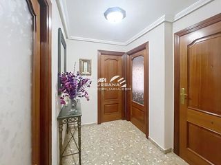 Piso en venta en Lucena