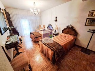 Piso en venta en Plaza España - Villa Pilar - Reyes Católicos - Vadillos en Burgos