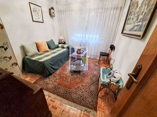 Piso en venta en Plaza España - Villa Pilar - Reyes Católicos - Vadillos en Burgos